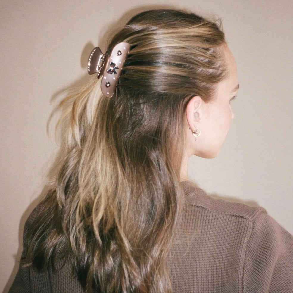 Emi Jay Sweetheart Clip in Cocoa Cashmere