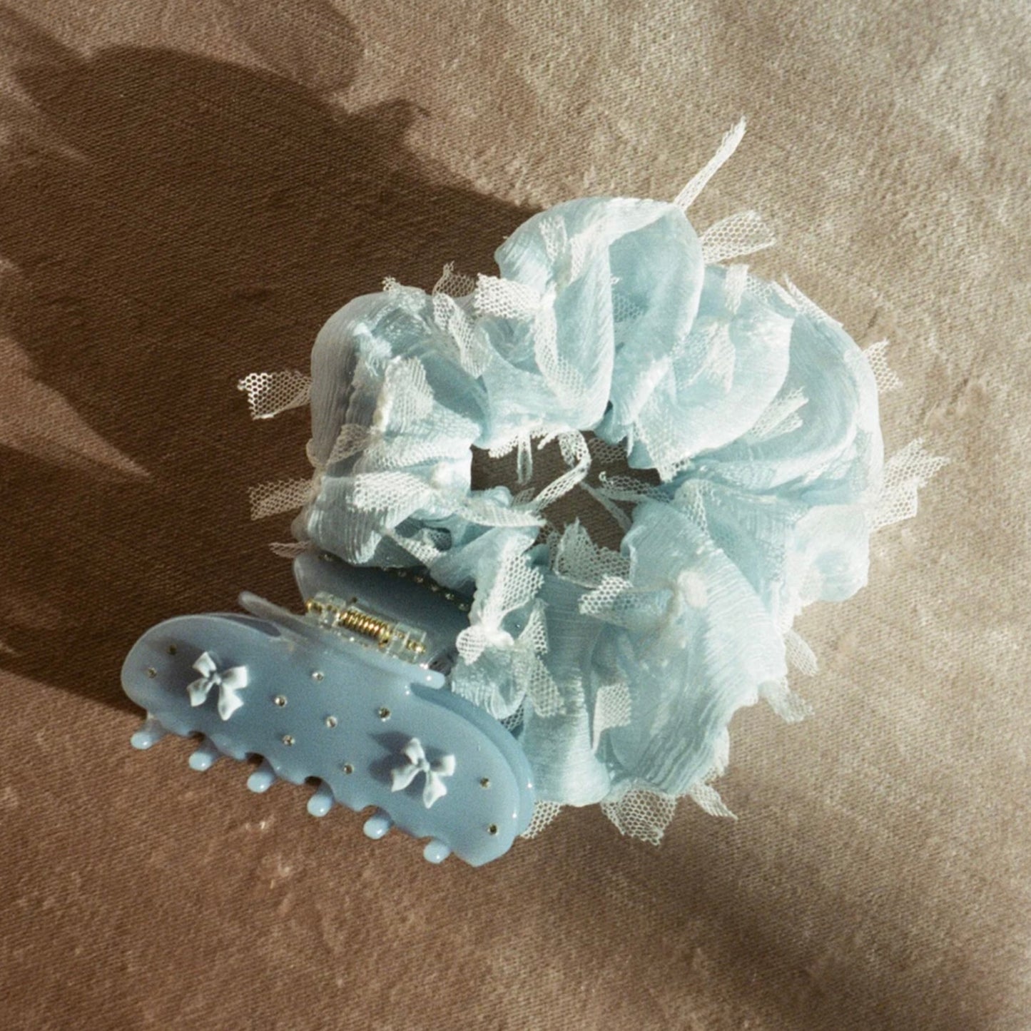 Emi Jay Sweetheart Clip in Blue Ribbons