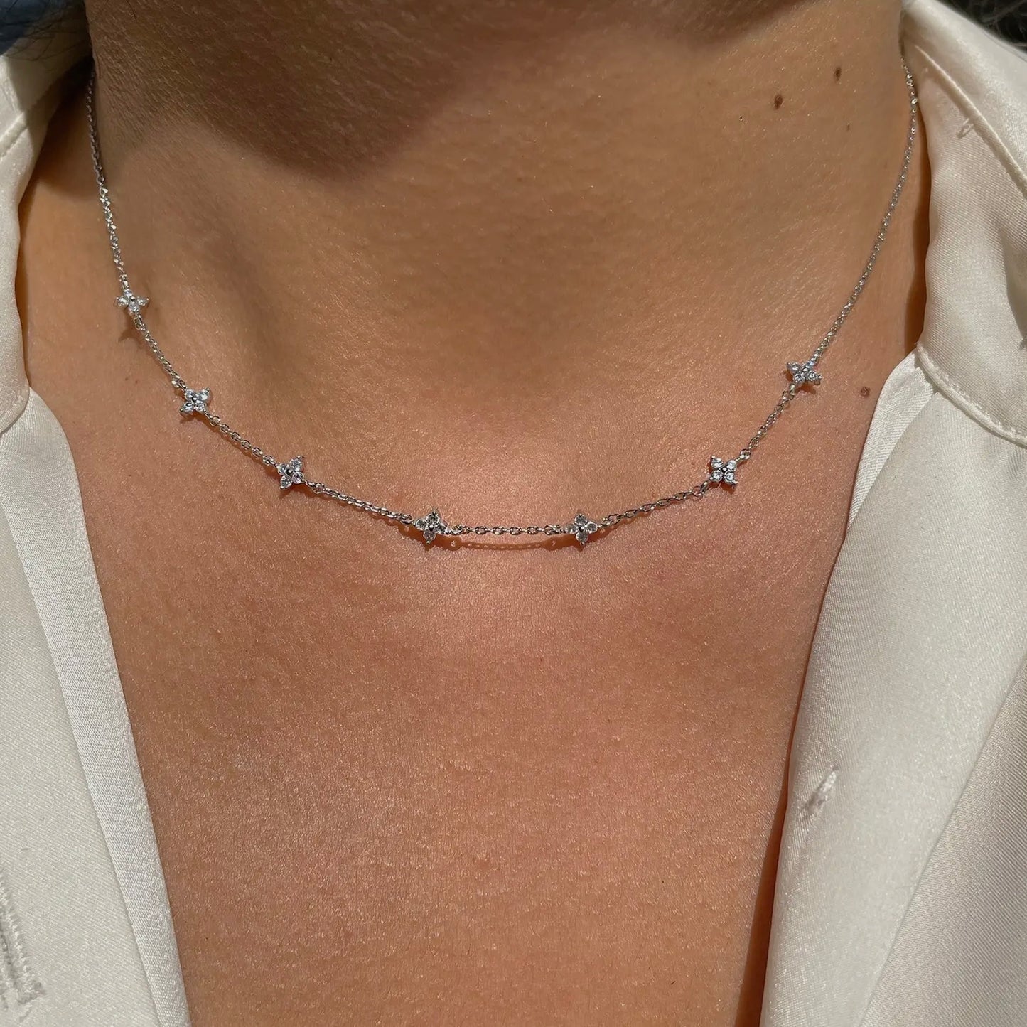 Girls Crew - Shimmer Blossom Necklace