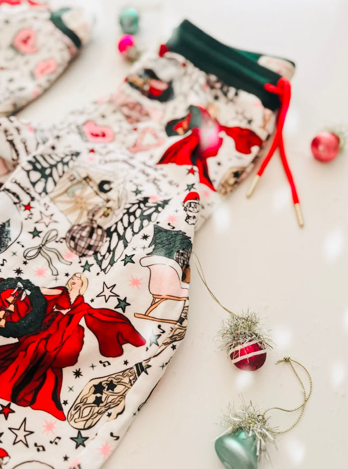 Elizabeth & Faith Swiftie XMas Holiday Lounge Set