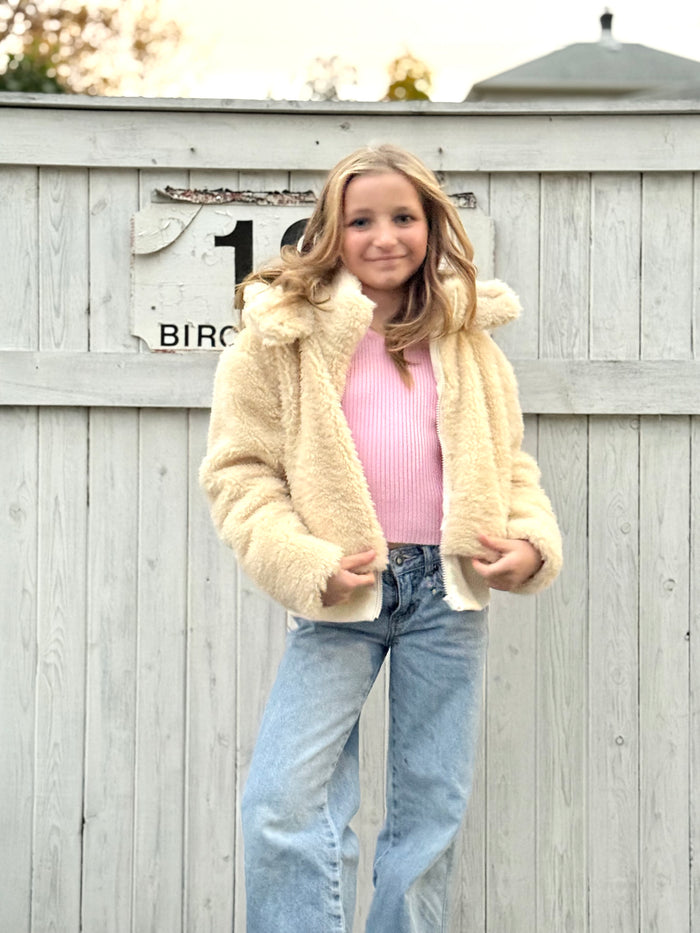 Katie J NYC  Girls Tween Paddie Cropped Sherpa Jacket w/ Detachable Hood