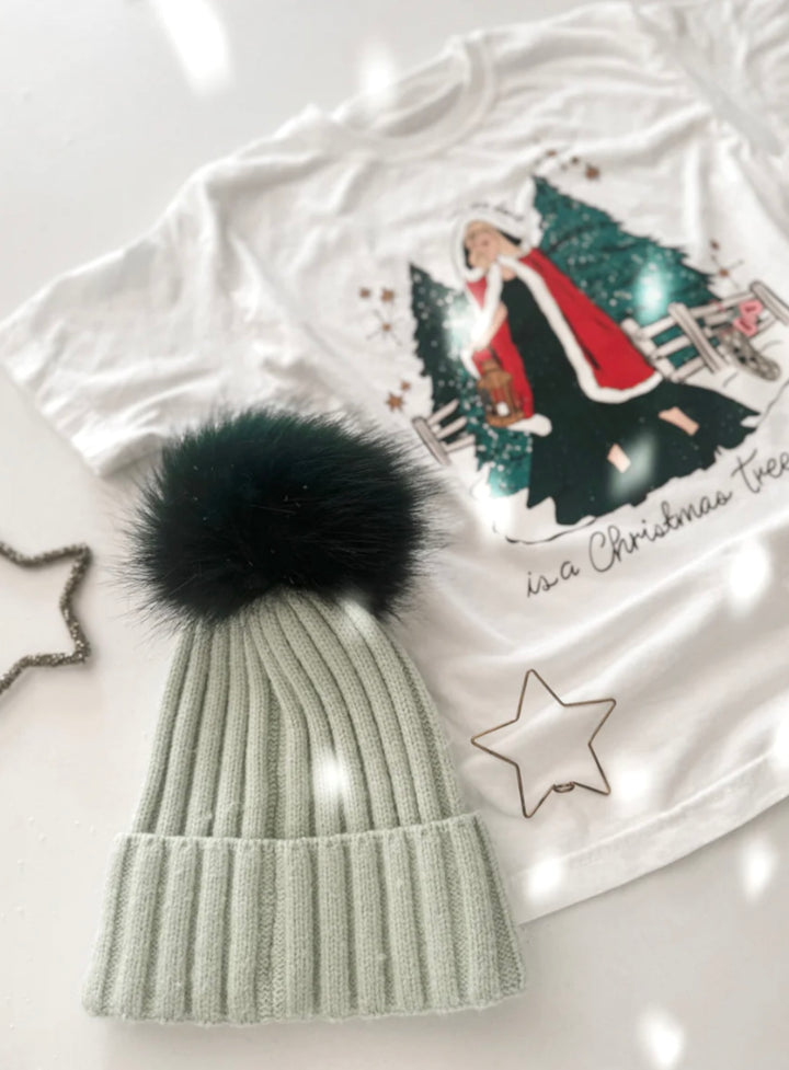 Elizabeth & Faith Swiftie XMas Tree Tee