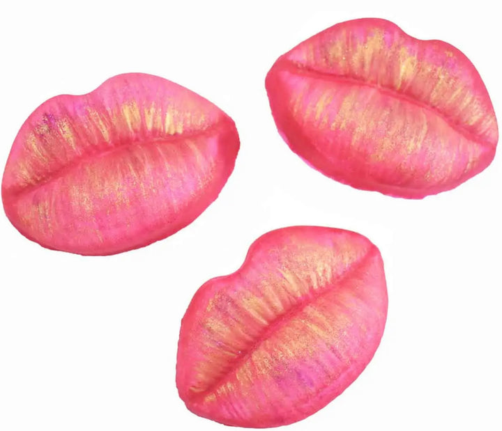 Pucker Up Kissy Lips Bath Bombs